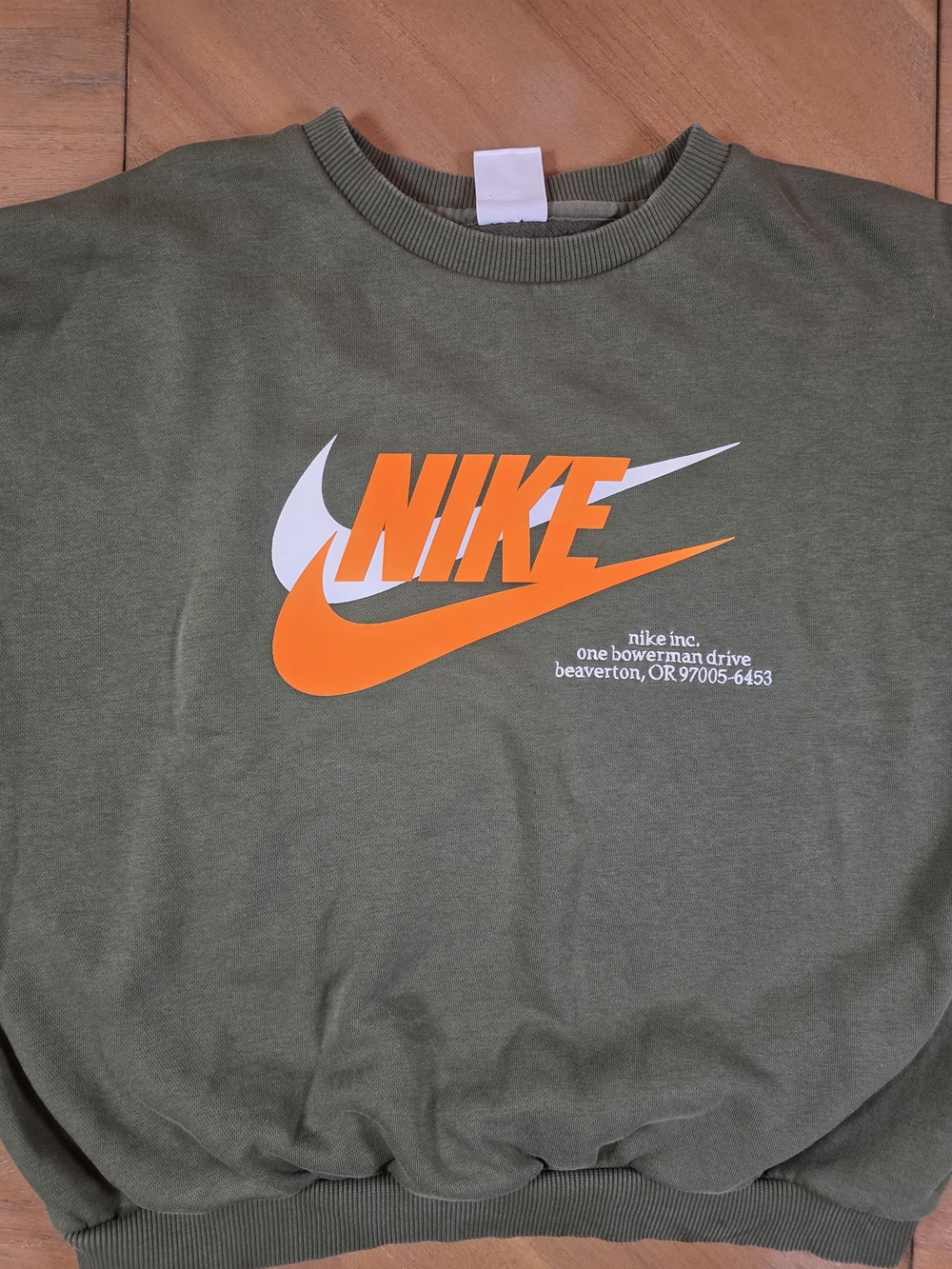 Nike Kids XL Green Crewneck Sweatshirt with Orange & White Logo